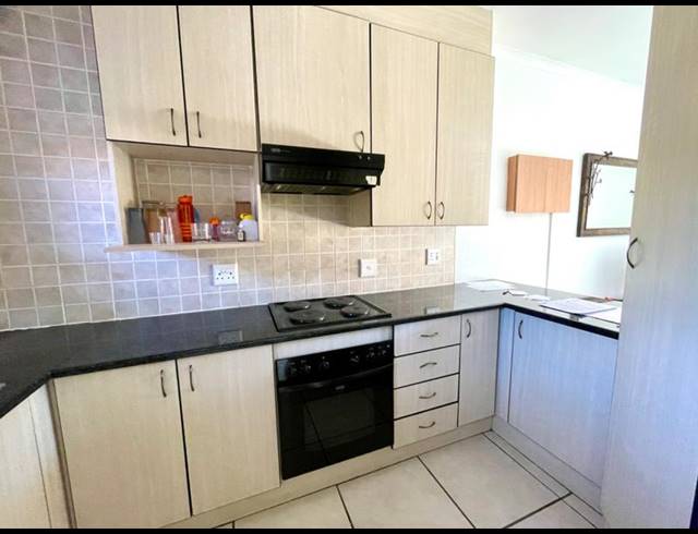 2 BEDROOM TOWNHOUSE FOR SALE IN CHANCLIFF RIDGE